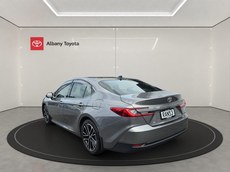2025 Toyota Camry ZR 2.5P HEV ECVT FWD SD/4D/5S... image 5