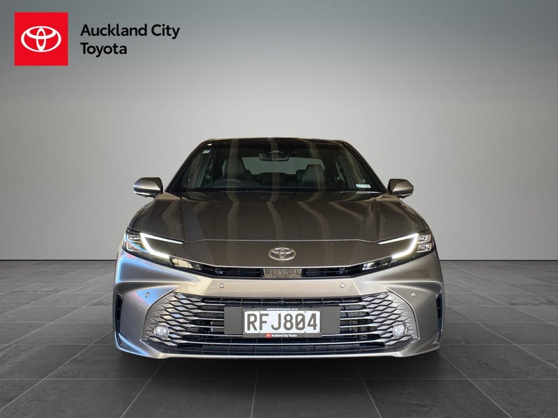 2025 Toyota Camry ZR 2.5P HEV ECVT FWD SD/4D/5S image 2