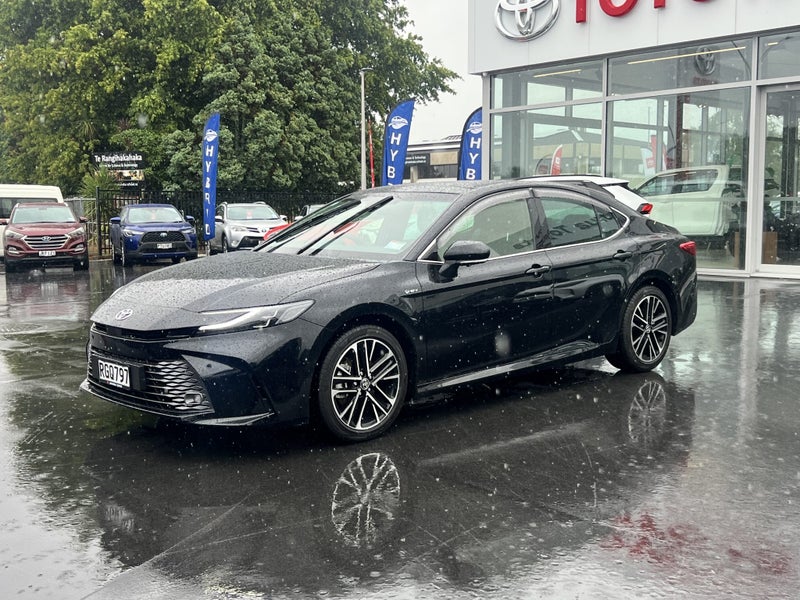 2025 Toyota Camry ZR 2.5P HEV Top Spec image 5