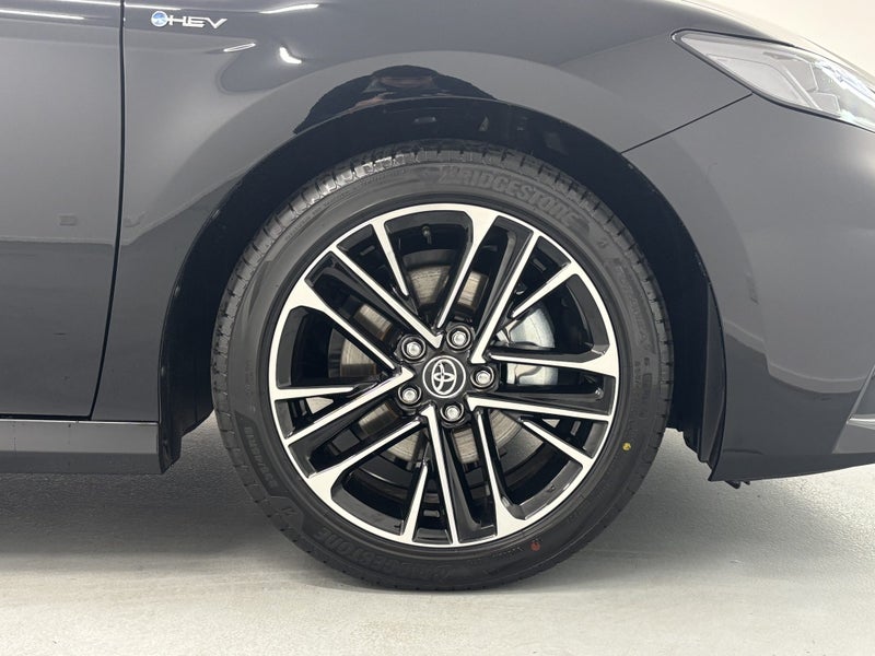 2025 Toyota Camry Zr 2.5Ph/Cvt image 4
