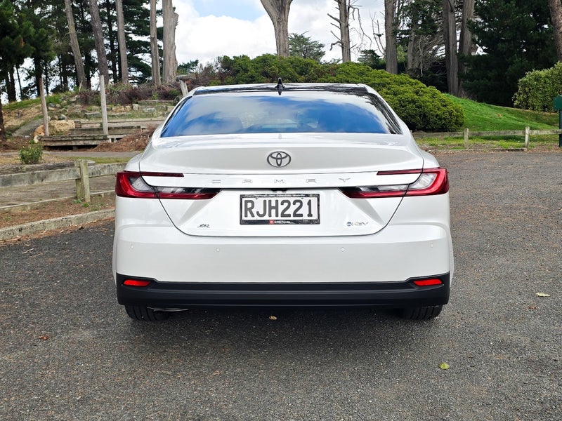 2025 Toyota Camry ZR Hybrid image 4