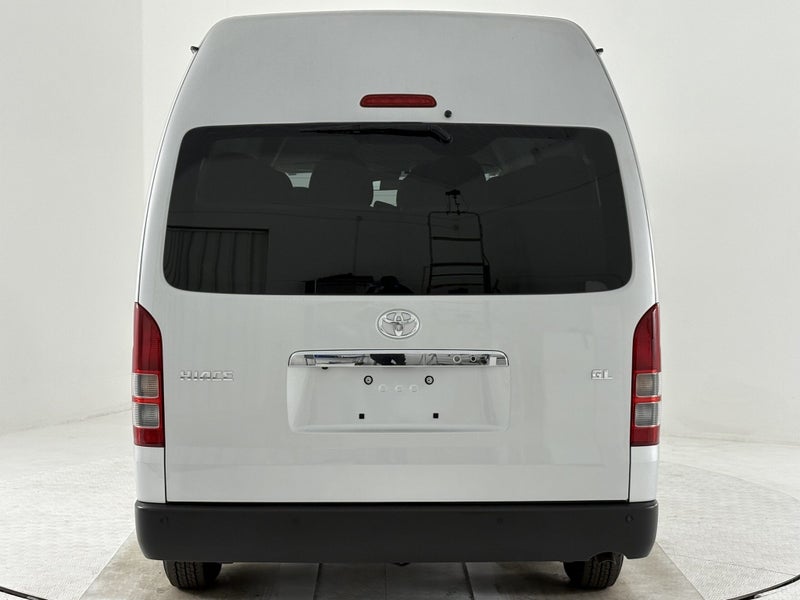 2025 Toyota Commuter Hiace 2.7 Petrol DX 12 Seat image 2