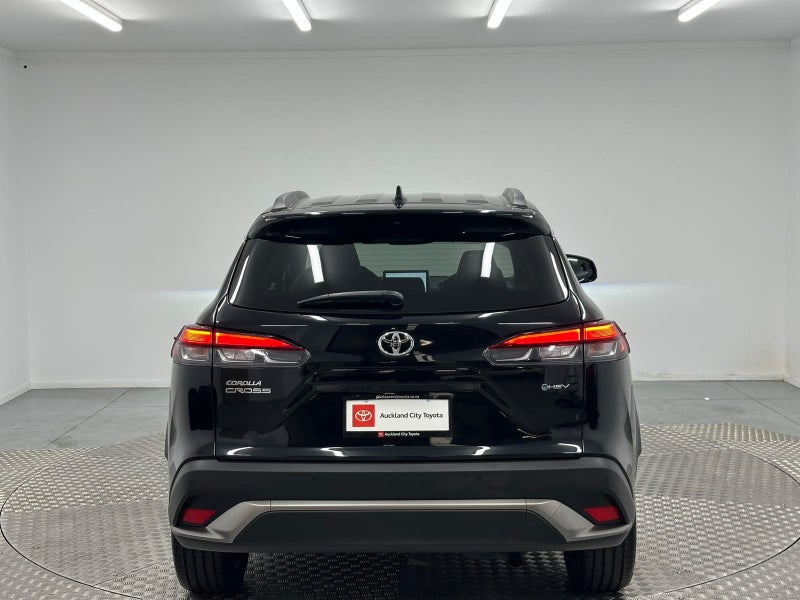 2025 Toyota Corolla Cross 1.8 Hybrid Z image 4