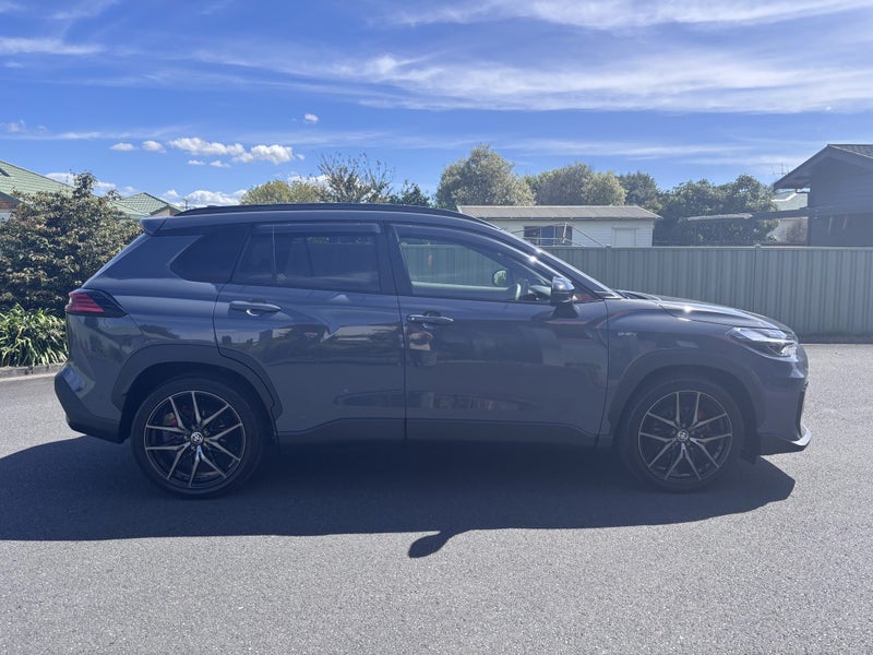 2025 Toyota Corolla Cross Cross GR Sport 2.0P H... image 2