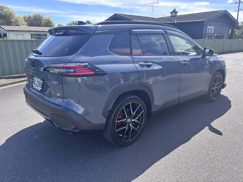 2025 Toyota Corolla Cross Cross GR Sport 2.0P H... image 3