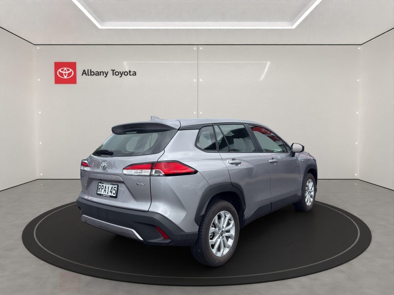 2025 Toyota Corolla Cross Cross GX 2.0P HEV ECV... image 3
