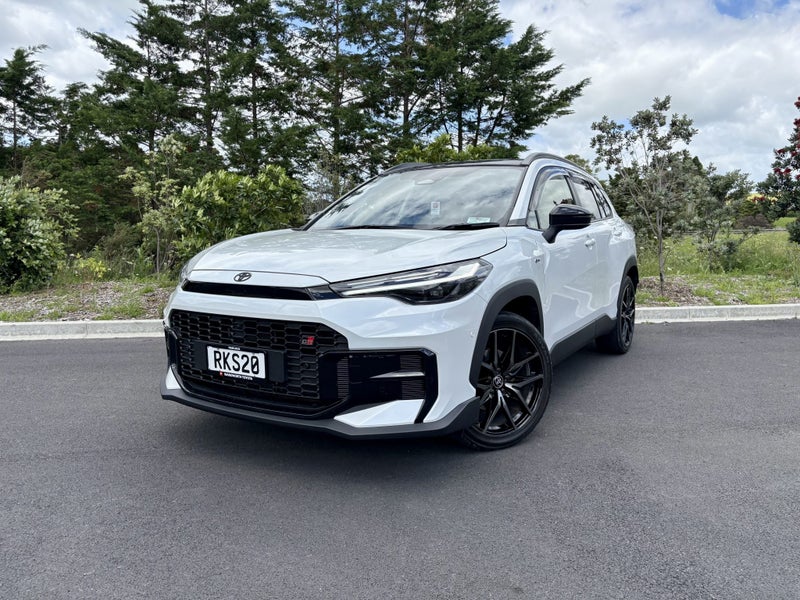 2025 Toyota Corolla Cross GR Sport 2.0P HEV ECV... image 3