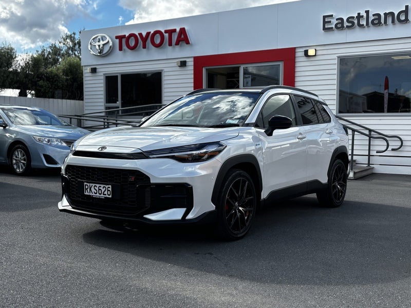 2025 Toyota Corolla Cross GR Sport 2.0P HEV ECV... image 3