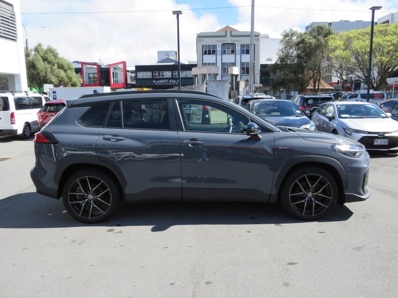 2025 Toyota Corolla Cross GR Sport 2.0P HEV ECV... image 5