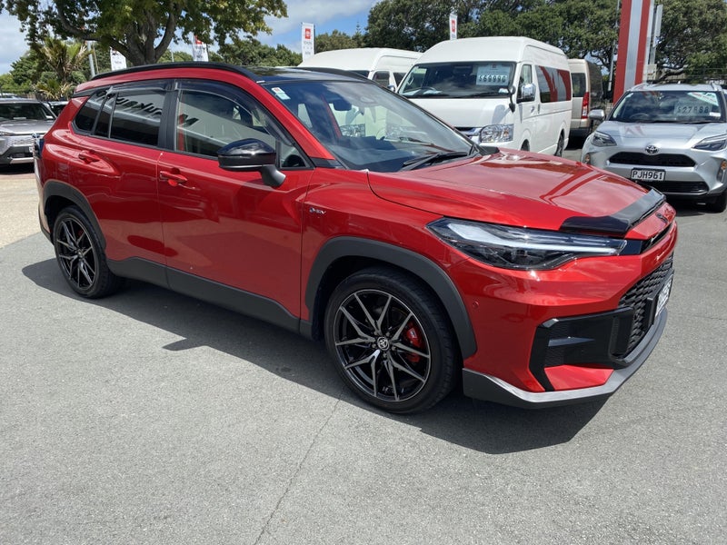 2025 Toyota Corolla Cross GR Sport 2.0P HEV ECV... image 2