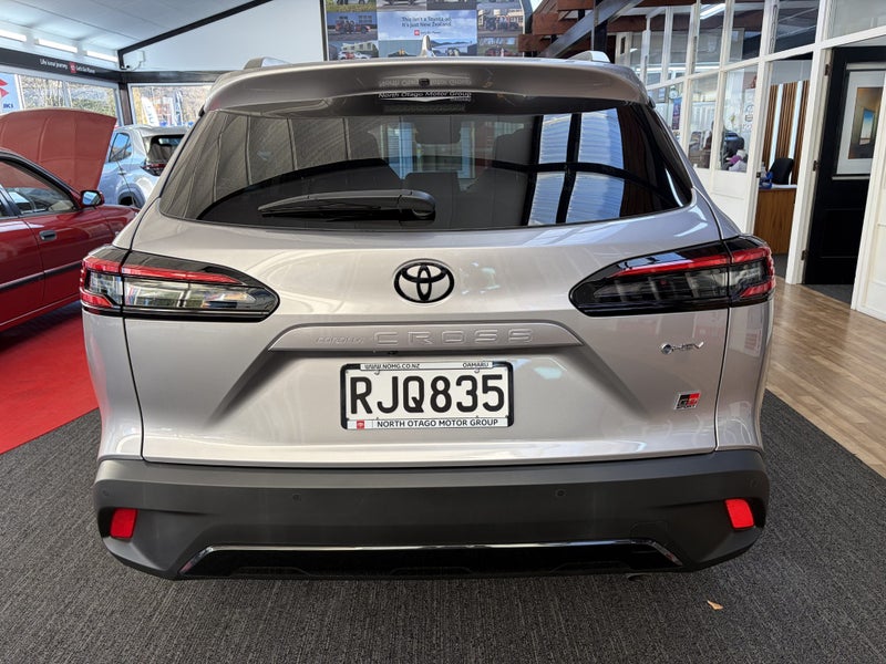 2025 Toyota Corolla Cross GR Sport image 5