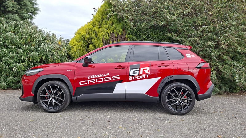 2025 Toyota Corolla Cross GR Sport Hybrid AWD image 4