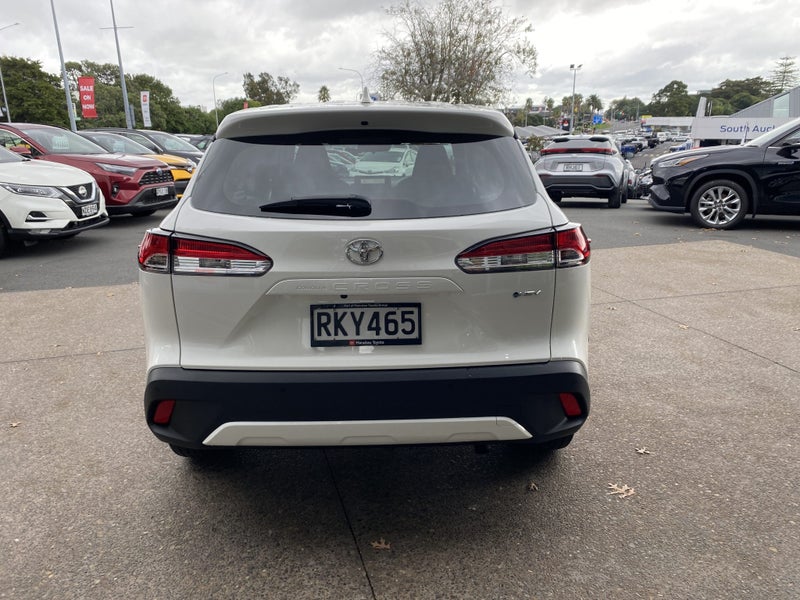 2025 Toyota Corolla Cross GX 2.0 Hybrid image 3