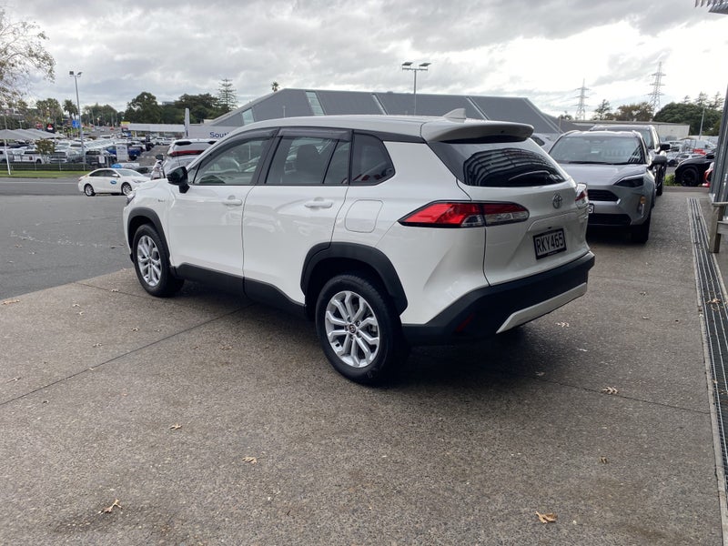 2025 Toyota Corolla Cross GX 2.0 Hybrid image 4