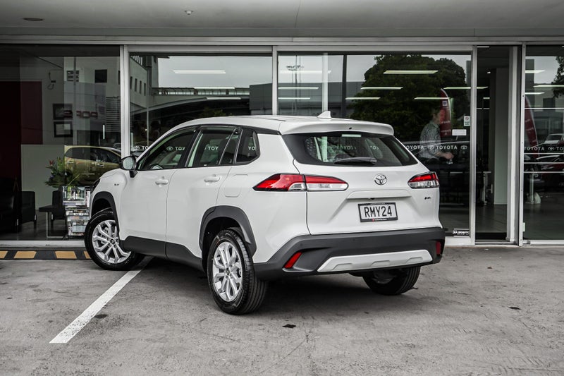 2025 Toyota Corolla Cross GX 2.0 Hybrid Crossov... image 3