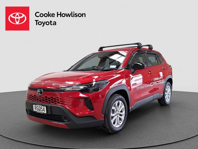 2025 Toyota Corolla Cross GX 2.0L Hybrid image 3