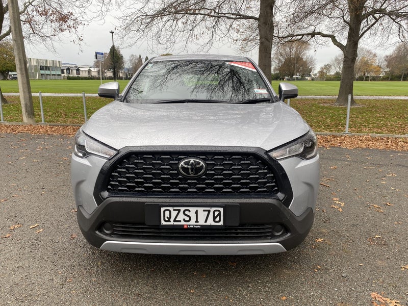 2025 Toyota Corolla Cross GX 2.0L Petrol Hybrid image 3