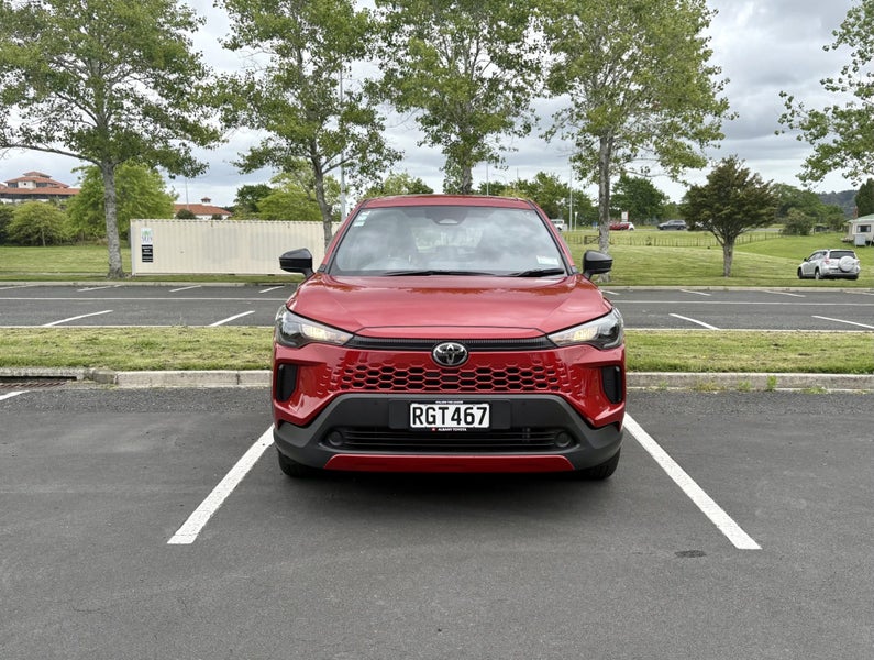 2025 Toyota Corolla Cross GX 2.0L Petrol HYBRID... image 2