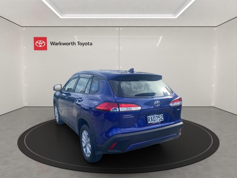 2025 Toyota Corolla Cross GX 2.0L Petrol HYBRID... image 3
