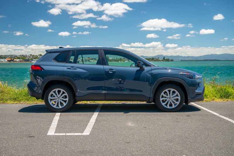 2025 Toyota Corolla Cross GX 2.0P HEV image 3