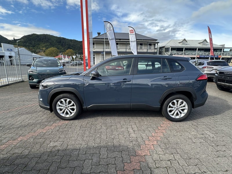 2025 Toyota Corolla Cross GX 2.0P HEV ECVT FWD... image 4