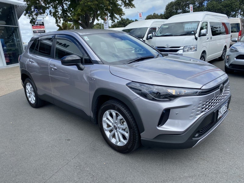 2025 Toyota Corolla Cross GX 2.0P HEV ECVT FWD... image 2