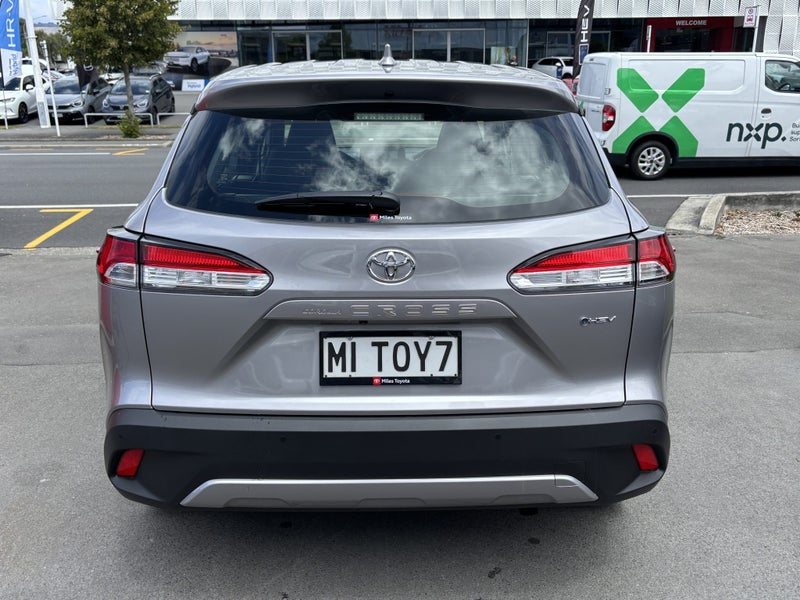 2025 Toyota Corolla Cross GX 2.0P Hybrid Auto image 5