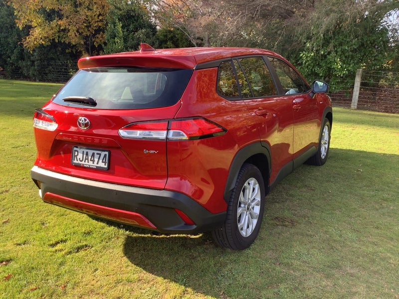 2025 Toyota Corolla Cross GX 2.0P Hybrid Electr... image 5