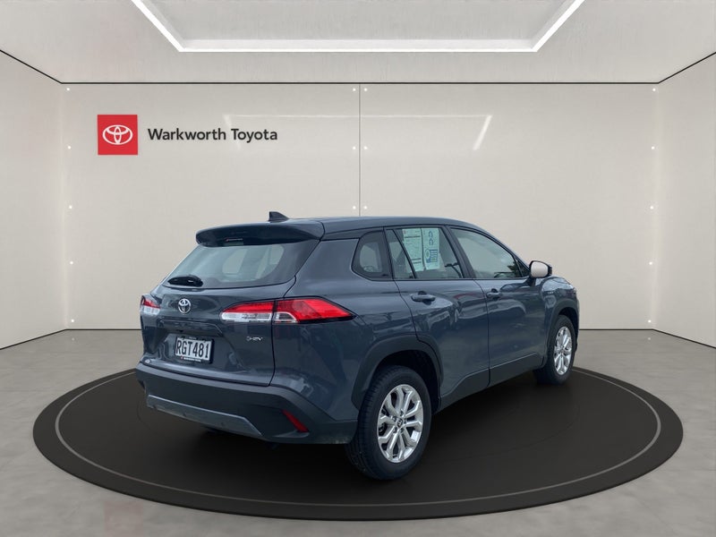 2025 Toyota Corolla Cross GX 2.0Petrol HYBRID F... image 3