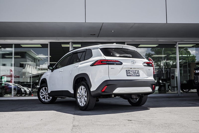 2025 Toyota Corolla Cross GXL 2.0L Hybrid Cross... image 3