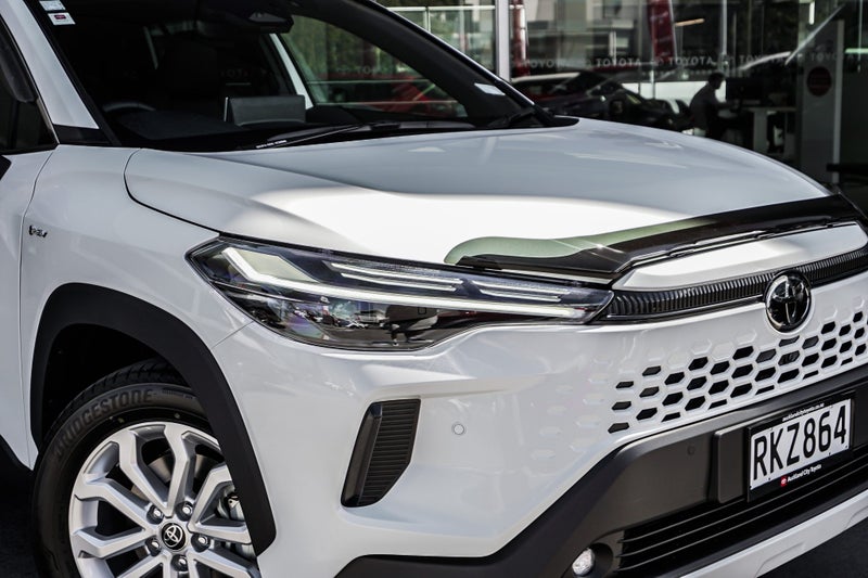 2025 Toyota Corolla Cross GXL 2.0L Hybrid Cross... image 5