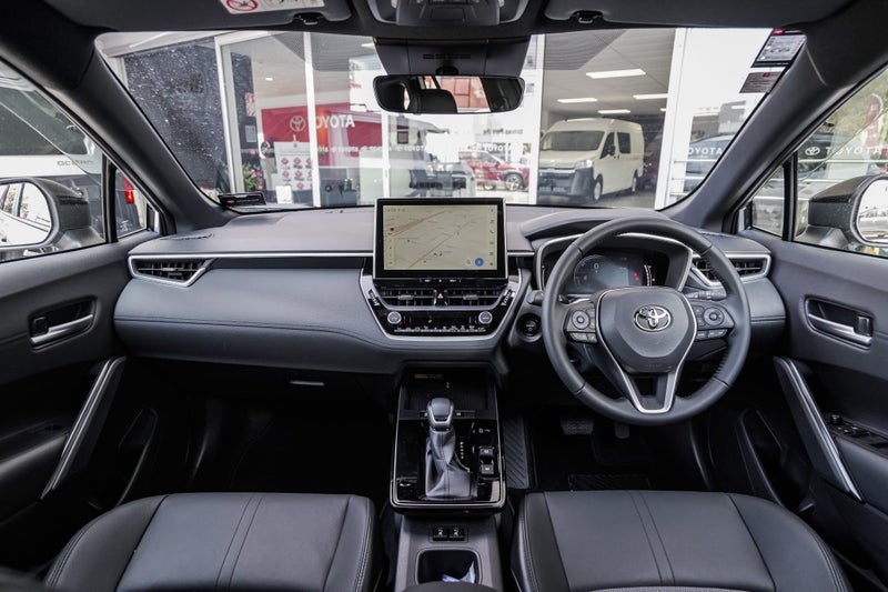 2025 Toyota Corolla Cross GXL 2.0L Hybrid Cross... image 2