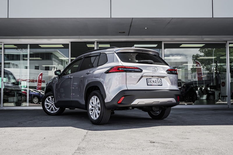 2025 Toyota Corolla Cross GXL 2.0L Hybrid Cross... image 3