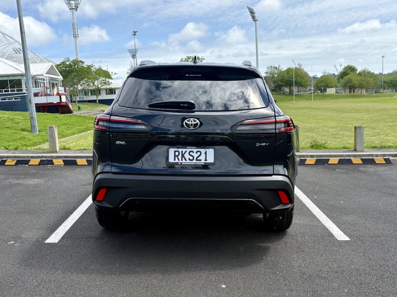 2025 Toyota Corolla Cross GXL 2.0P HEV ECVT FWD... image 5