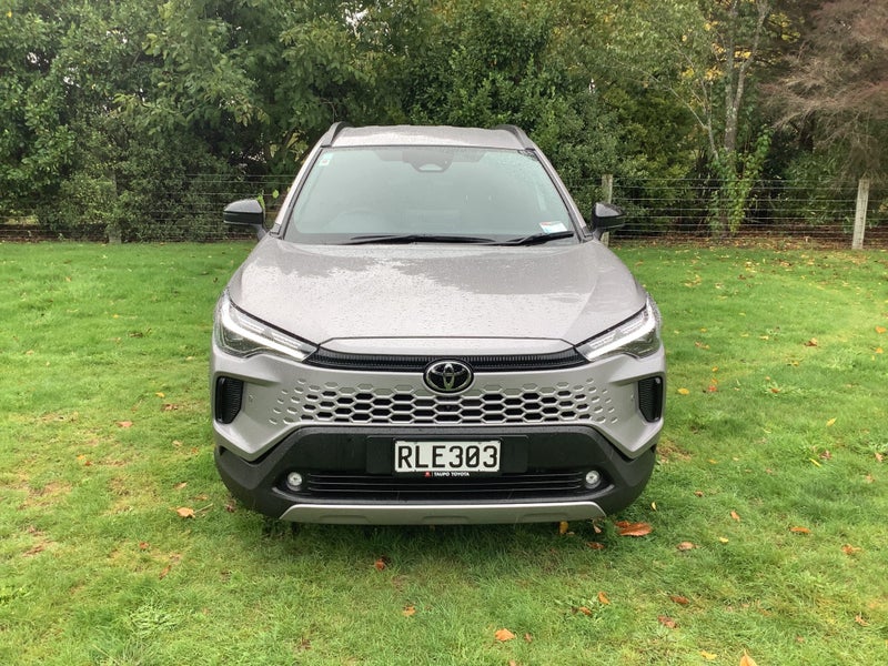 2025 Toyota Corolla Cross GXL 2.0P HEV ECVT FWD image 3