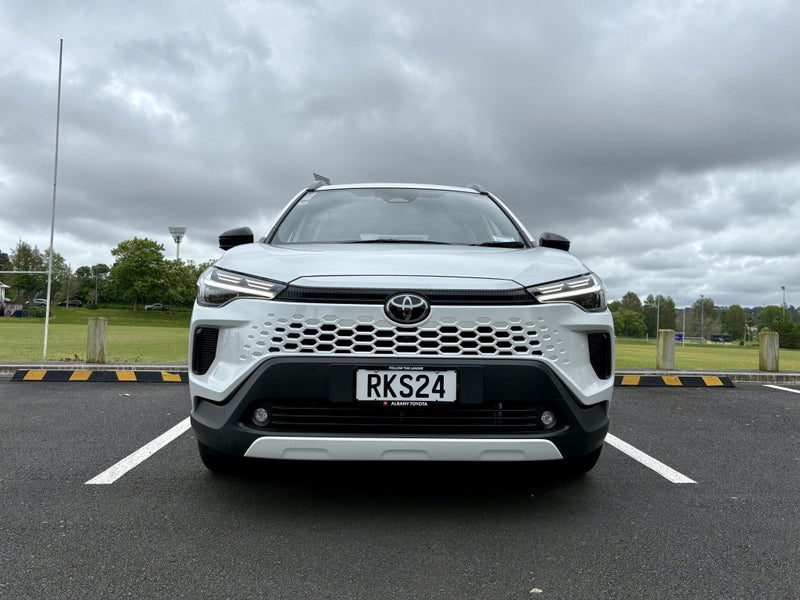 2025 Toyota Corolla Cross GXL 2.0P HEV ECVT FWD... image 2