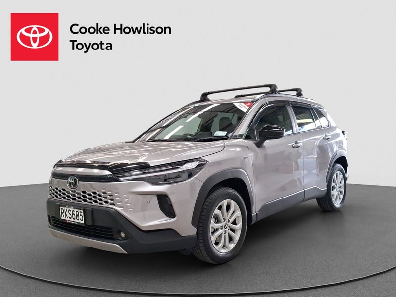 2025 Toyota Corolla Cross GXL image 3