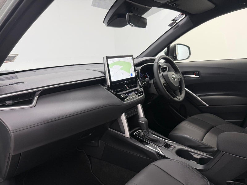 2025 Toyota Corolla Cross GXL Hybrid image 3