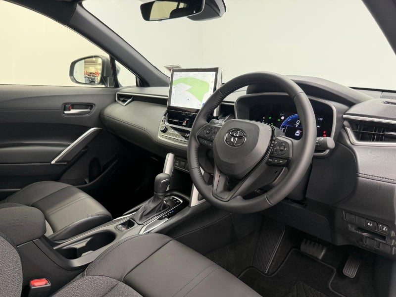 2025 Toyota Corolla Cross GXL Hybrid image 4