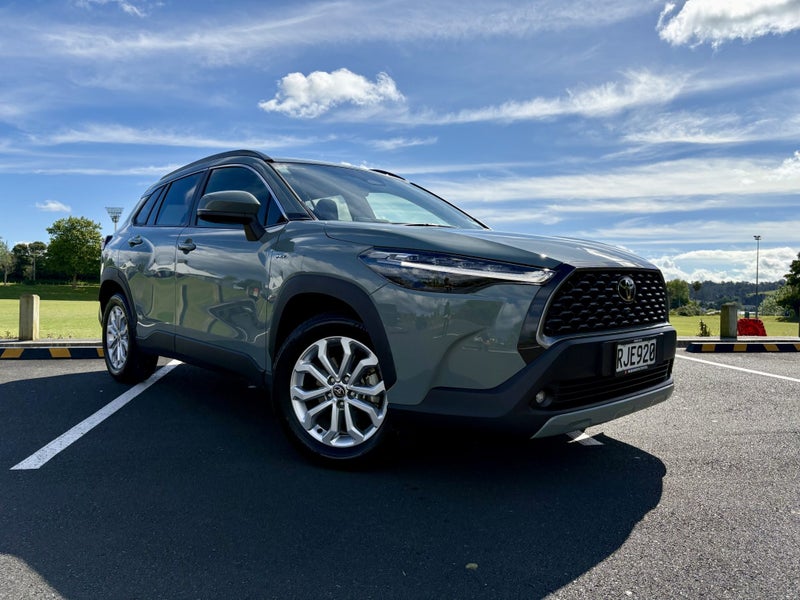 2025 Toyota Corolla Cross GXL SUV 2.0Petrol HYB... image 1