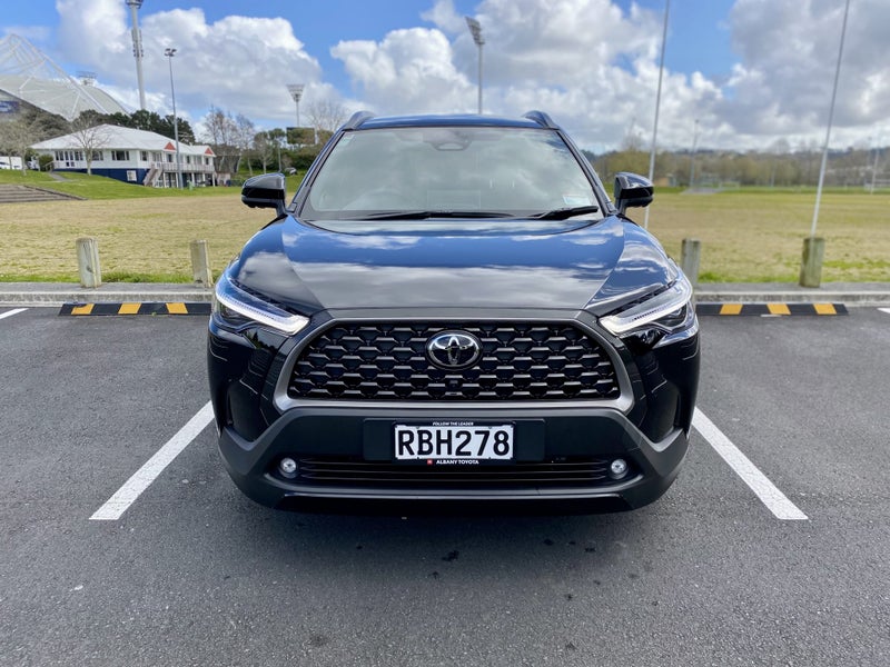 2025 Toyota Corolla Cross Limited 2.0L Petrol H... image 2