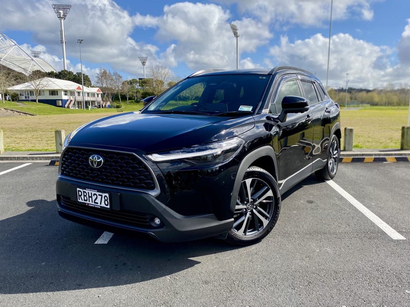 2025 Toyota Corolla Cross Limited 2.0L Petrol H... image 3