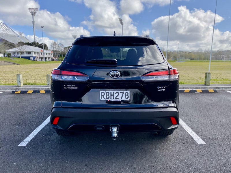 2025 Toyota Corolla Cross Limited 2.0L Petrol H... image 5