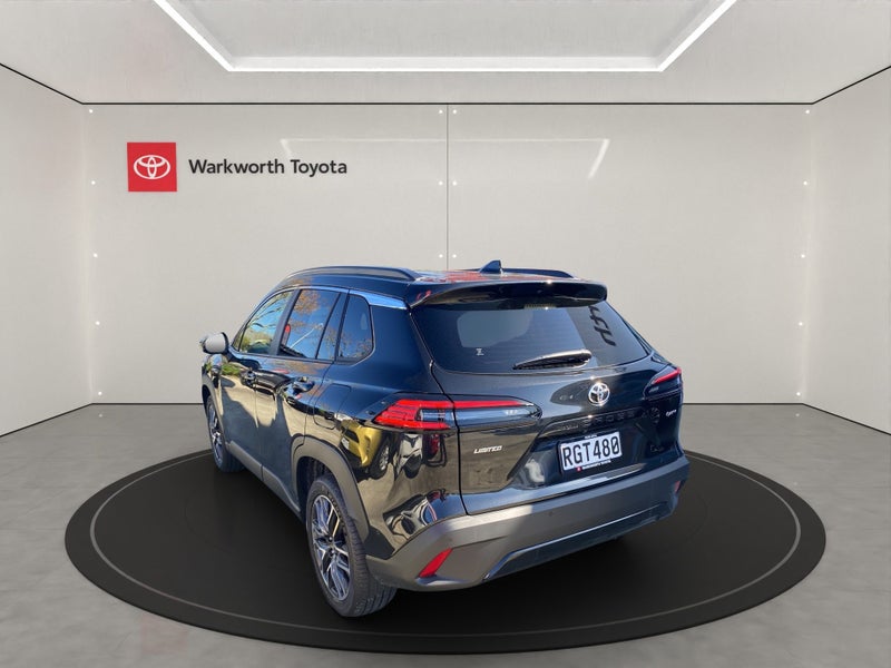 2025 Toyota Corolla Cross Limited 2.0L Petrol H... image 4