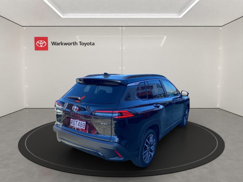 2025 Toyota Corolla Cross Limited 2.0L Petrol H... image 5