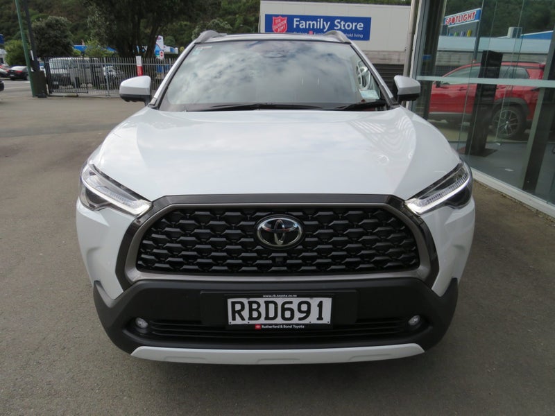 2025 Toyota Corolla Cross Limited 2.0P AWD image 3