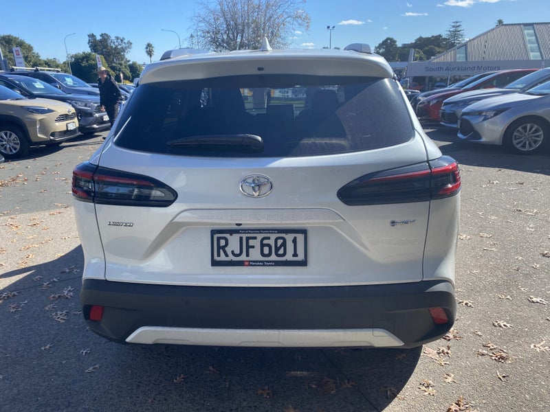 2025 Toyota Corolla Cross Limited 2.0P HEV ECVT... image 3
