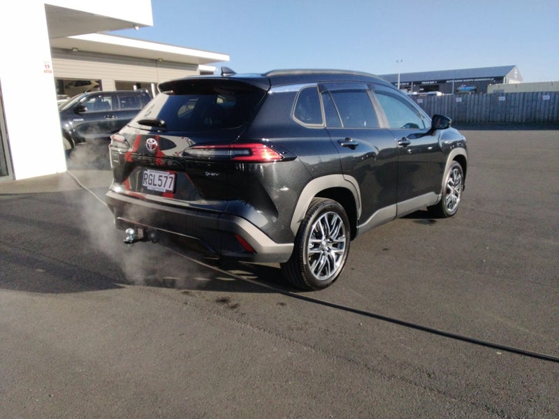2025 Toyota Corolla Cross Limited 2.0P HEV ECVT... image 3
