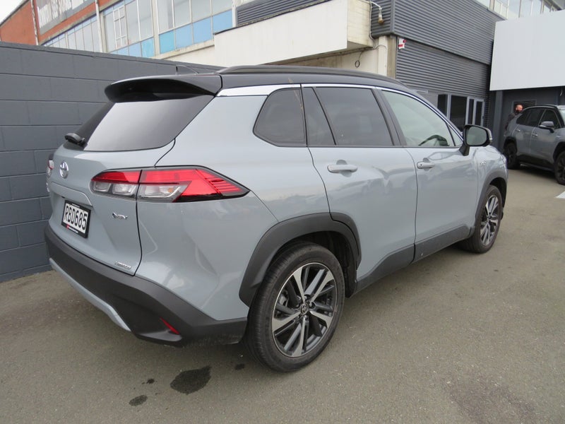 2025 Toyota Corolla Cross Limited 2.0P HEV ECVT... image 5