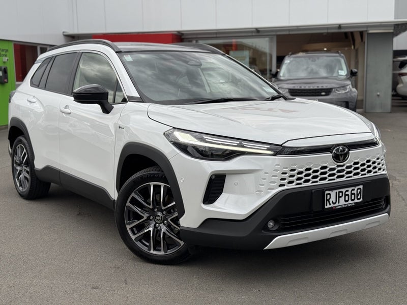 2025 Toyota Corolla Cross Limited 2.0P HEV ECVT... image 2